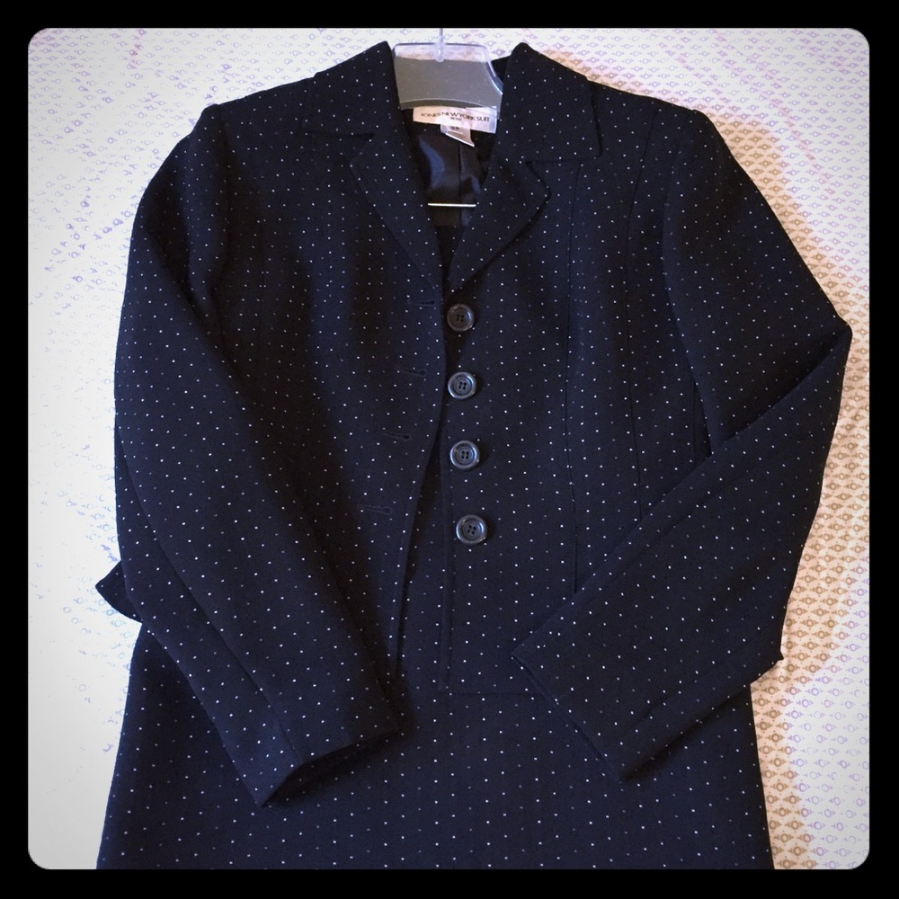 Jones New York skirt suit